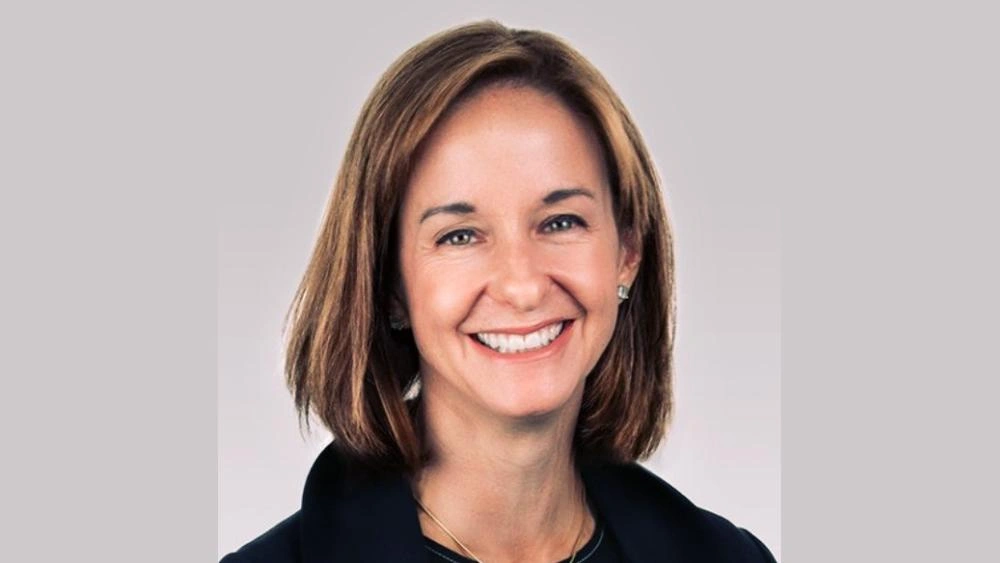 Elizabeth Andora as Chief People Officer